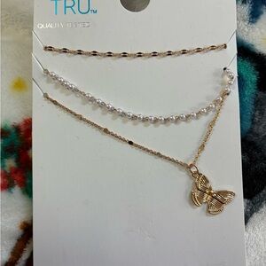 Gold and Pearl Necklace Set